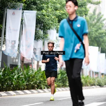Runner Photo 8609076