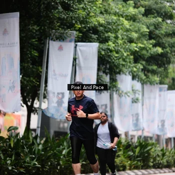 Runner Photo 8609082