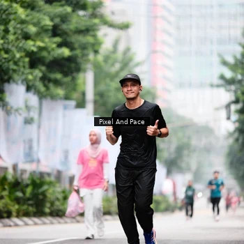 Runner Photo 8609098