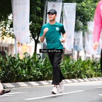 Runner Photo 8609121