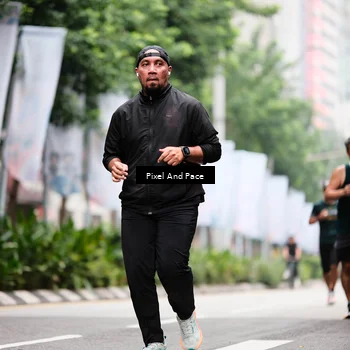 Runner Photo 8609753