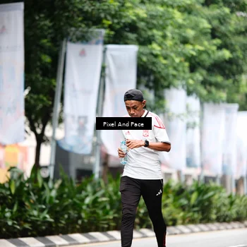 Runner Photo 8609871