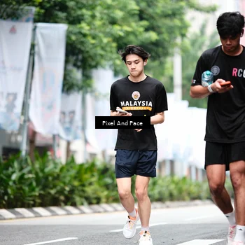 Runner Photo 8610056