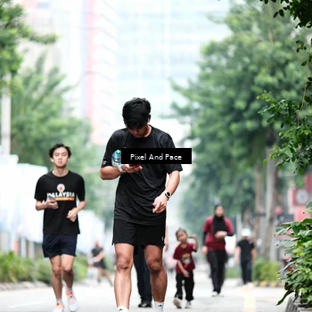 Runner Photo 8610058
