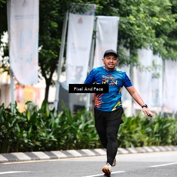 Runner Photo 8610098