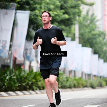 Runner Photo 8610176