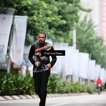 Runner Photo 8610263