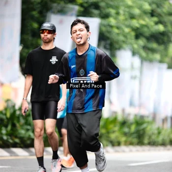 Runner Photo 8610581