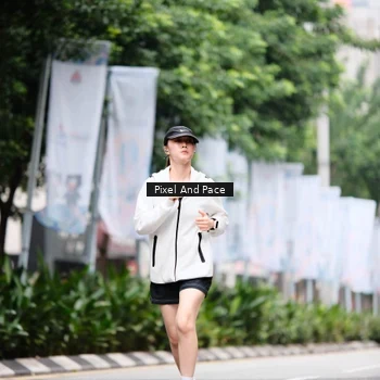 Runner Photo 8610692