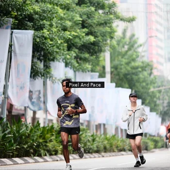 Runner Photo 8610698