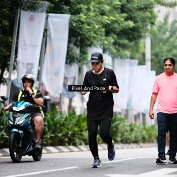 Runner Photo 8610926