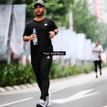 Runner Photo 8611001