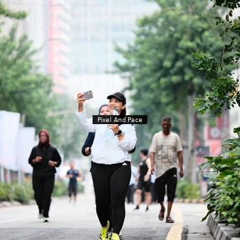 Runner Photo 8611023
