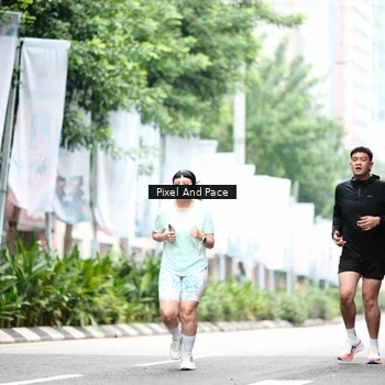 Runner Photo 8611142