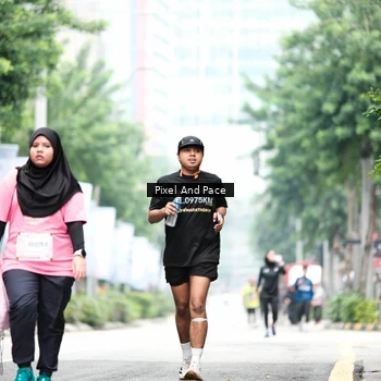 Runner Photo 8611319