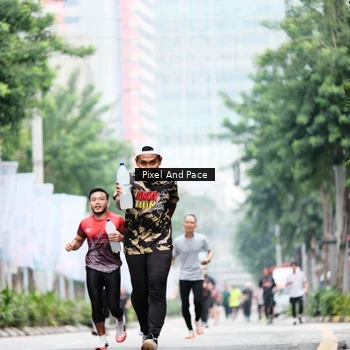 Runner Photo 8611425