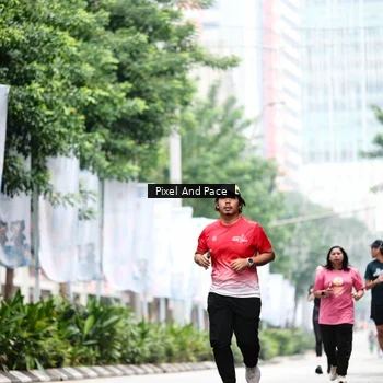 Runner Photo 8611833