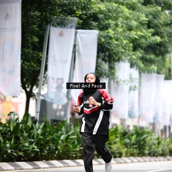 Runner Photo 8612018
