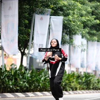 Runner Photo 8612019
