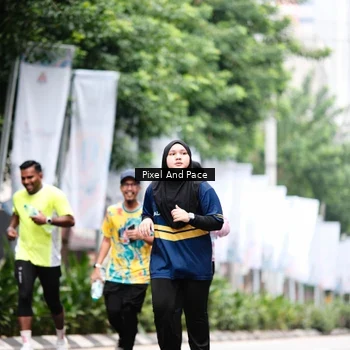 Runner Photo 8612023
