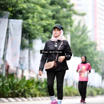 Runner Photo 8612039