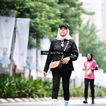 Runner Photo 8612041