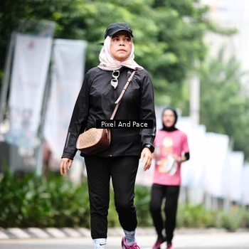 Runner Photo 8612045