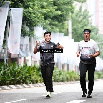 Runner Photo 8612279