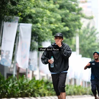 Runner Photo 8612284