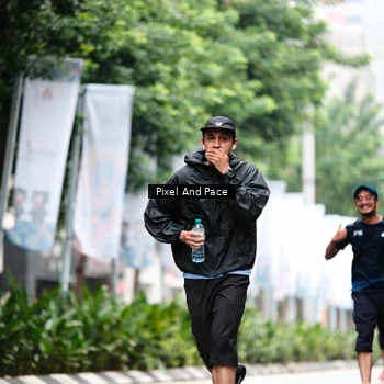 Runner Photo 8612286
