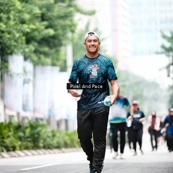 Runner Photo 8612368