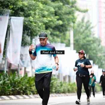 Runner Photo 8612378