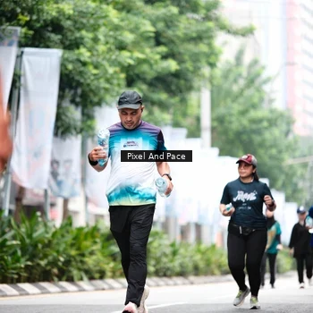 Runner Photo 8612381