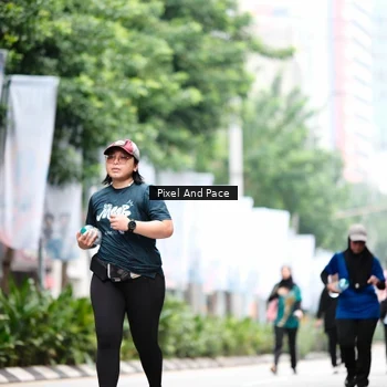 Runner Photo 8612384