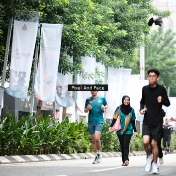 Runner Photo 8612400