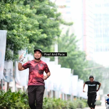 Runner Photo 8612459