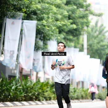 Runner Photo 8612581
