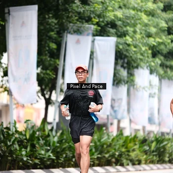 Runner Photo 8612690