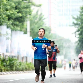 Runner Photo 8612703