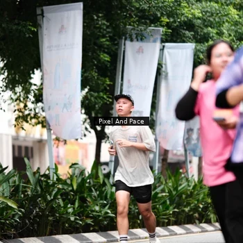 Runner Photo 8612725