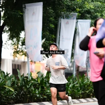 Runner Photo 8612727