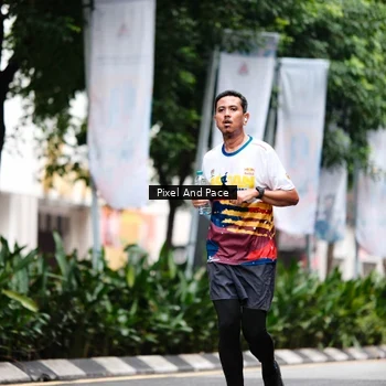 Runner Photo 8612741