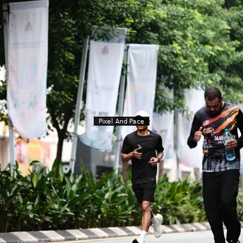 Runner Photo 8612791