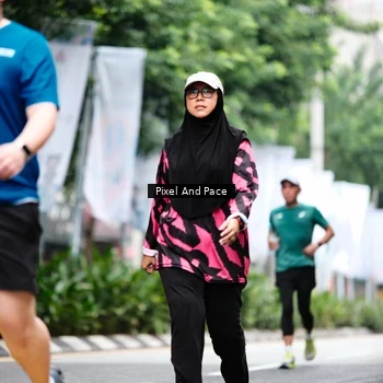Runner Photo 8612921