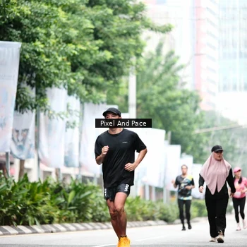 Runner Photo 8613146