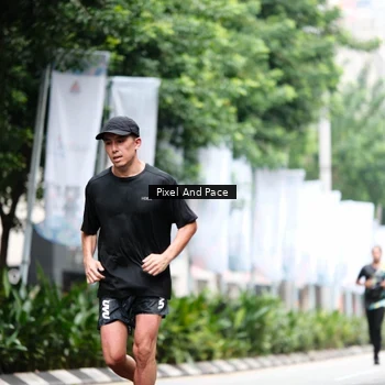 Runner Photo 8613147