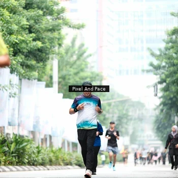 Runner Photo 8613417