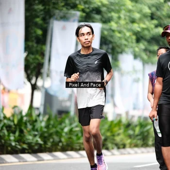 Runner Photo 8613754