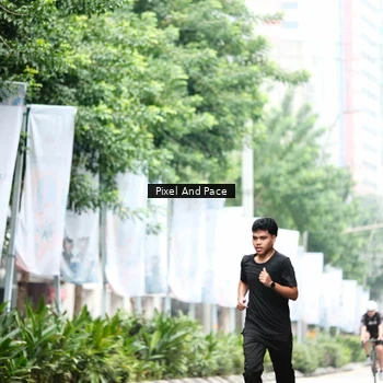 Runner Photo 8613870