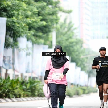 Runner Photo 8613995